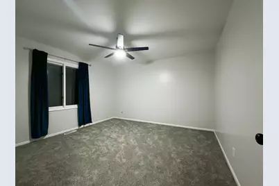 5505 W Shore Drive, McHenry, IL 60050 - Photo 9