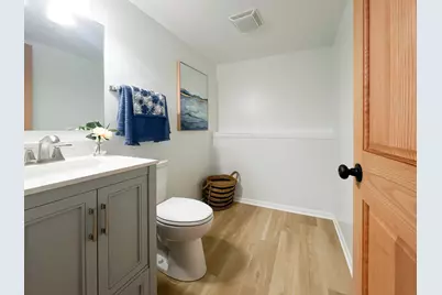 5505 W Shore Drive, McHenry, IL 60050 - Photo 13