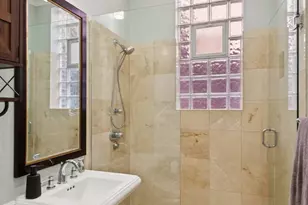 2044 N Sheffield Ave, Chicago, IL 60614 - Photo 13