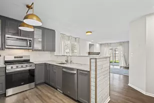 2420 Roxbury Ln, Montgomery, IL 60538 - Photo 9