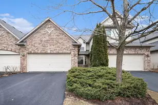 63 Oak Creek Ct, North Aurora, IL 60542 - Photo 1