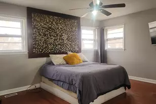 [Address not provided], Berkeley, IL 60163 - Photo 5