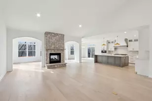 39W909 N Hathaway Ln, Geneva, IL 60134 - Photo 7