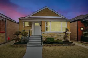 8133 S Saginaw Ave, Chicago, IL 60617 - Photo 25