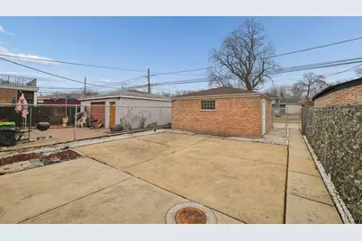 8133 S Saginaw Avenue, Chicago, IL 60617 - Photo 23