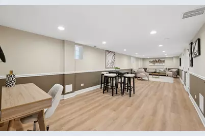 8133 S Saginaw Avenue, Chicago, IL 60617 - Photo 15