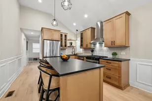 8133 S Saginaw Ave, Chicago, IL 60617 - Photo 7