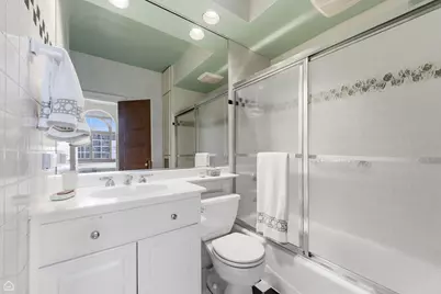 1222 E 56th Street, Chicago, IL 60637 - Photo 15