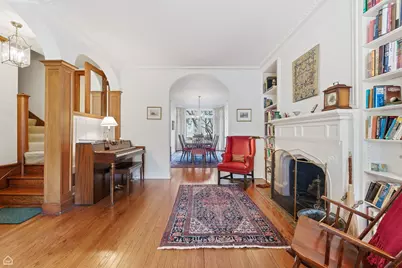 1222 E 56th Street, Chicago, IL 60637 - Photo 5