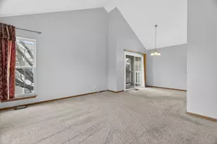 2750 Shelly Ln, Aurora, IL 60504 - Photo 5