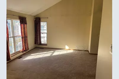 2750 Shelly Lane, Aurora, IL 60504 - Photo 3