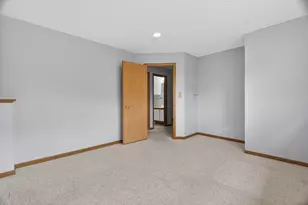 2750 Shelly Ln, Aurora, IL 60504 - Photo 23