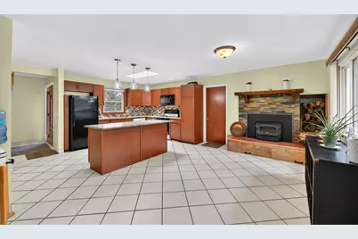 4 Amy Drive, Oswego, IL 60543 - Photo 3