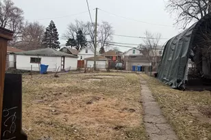 9329 S Colfax Ave, Chicago, IL 60617 - Photo 23