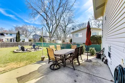 1107 N Greenfield Lane, Mount Prospect, IL 60056 - Photo 31