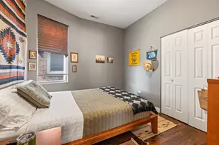 3243 W Evergreen St, Chicago, IL 60651 - Photo 13