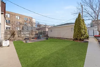 3243 W Evergreen Street #2, Chicago, IL 60651 - Photo 29