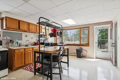 7017 North Avenue, Oak Park, IL 60302 - Photo 9