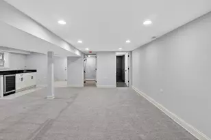 9347 S Loomis St, Chicago, IL 60620 - Photo 25