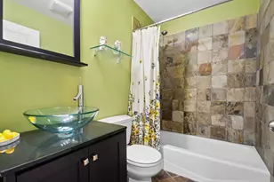 1215 W Norwood St, Chicago, IL 60660 - Photo 13