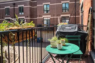 339 W Scott St, Chicago, IL 60610 - Photo 13