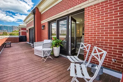 339 W Scott Street, Chicago, IL 60610 - Photo 25