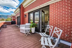 339 W Scott St, Chicago, IL 60610 - Photo 25