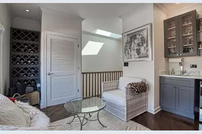 339 W Scott Street, Chicago, IL 60610 - Photo 23