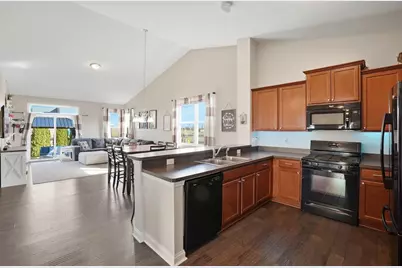 4620 Plymouth Avenue, Yorkville, IL 60560 - Photo 9