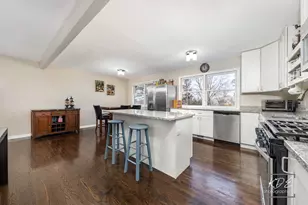 29W376 Wagner Rd, Naperville, IL 60564 - Photo 7