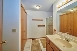 305 Royal Ave, Belvidere, IL 61008 - Photo 11