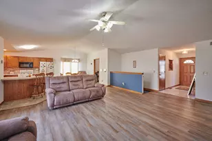 305 Royal Ave, Belvidere, IL 61008 - Photo 5