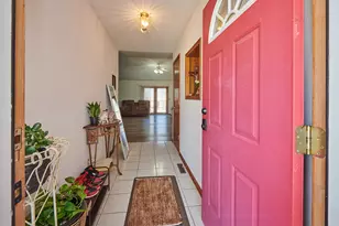 305 Royal Ave, Belvidere, IL 61008 - Photo 3