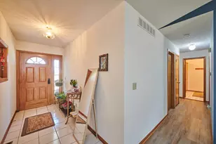 305 Royal Ave, Belvidere, IL 61008 - Photo 7