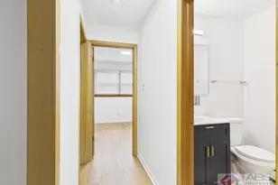 11219 S Martin Luther King Dr, Chicago, IL 60628 - Photo 15