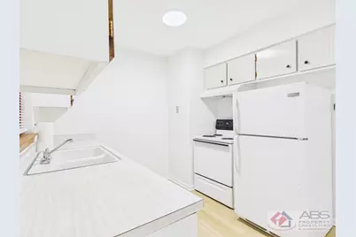 11219 S Martin Luther King Drive #2R, Chicago, IL 60628 - Photo 9