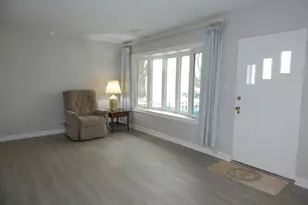 1107 Santa Rosa Ave, Wheaton, IL 60187 - Photo 3