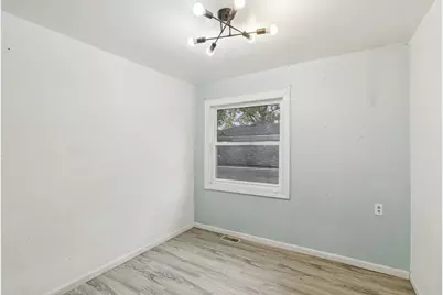 18631 W Main Street, Grayslake, IL 60030 - Photo 11