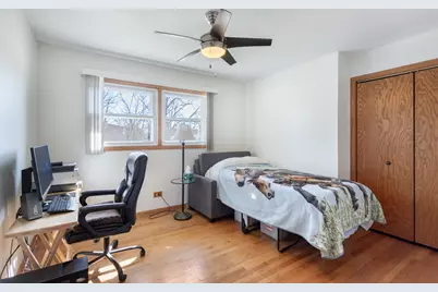 715 W Hillside Drive, Bensenville, IL 60106 - Photo 7