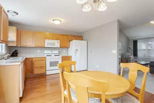 450 Beechwood Ct, Normal, IL 61761 - Photo 13