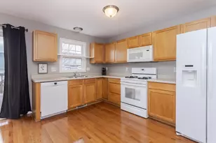 450 Beechwood Ct, Normal, IL 61761 - Photo 11