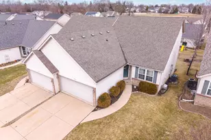 450 Beechwood Ct, Normal, IL 61761 - Photo 35