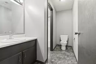 1916 Tracy Dr, Bloomington, IL 61704 - Photo 15