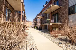 1916 Tracy Dr, Bloomington, IL 61704 - Photo 7