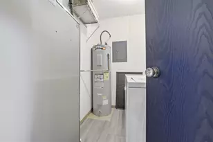 1916 Tracy Dr, Bloomington, IL 61704 - Photo 17