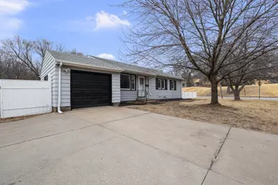 612 Waverly Road, Davenport, IA 52804 - Photo 27