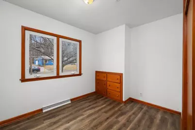 612 Waverly Road, Davenport, IA 52804 - Photo 9