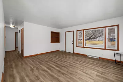 612 Waverly Road, Davenport, IA 52804 - Photo 3