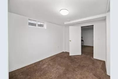 612 Waverly Road, Davenport, IA 52804 - Photo 17