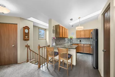 2014 N Stillwater Road, Arlington Heights, IL 60004 - Photo 7